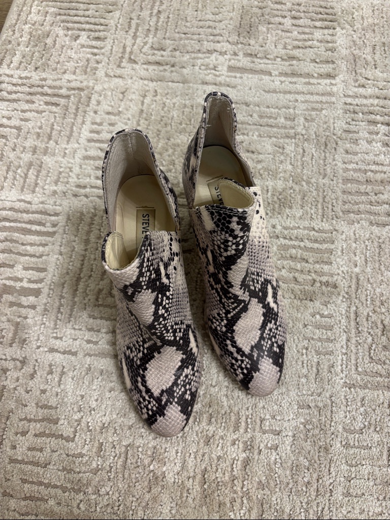 Steve Madden Black And Cream Snake-Print Ankle Booties